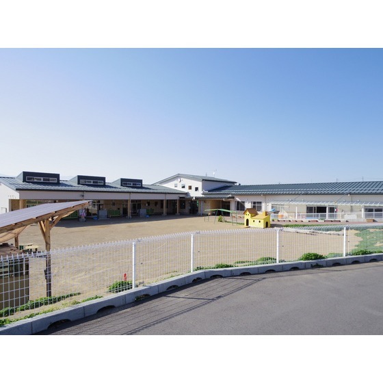 幼稚園・保育園　みつばち保育園（幼稚園・保育園）まで421m