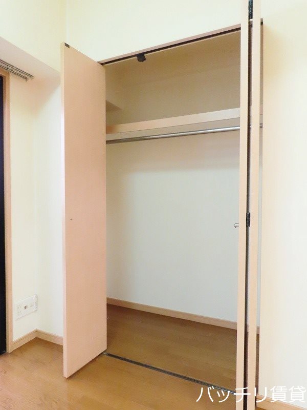 収納　※同マンション別部屋写真のため、現状優先。