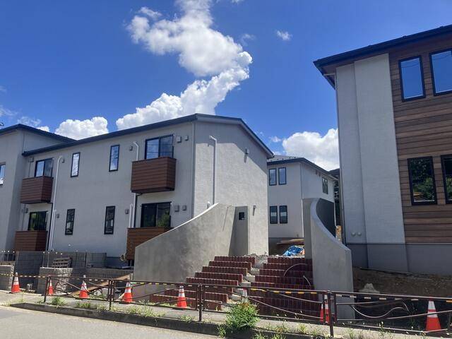 建物外観　オートロック完備