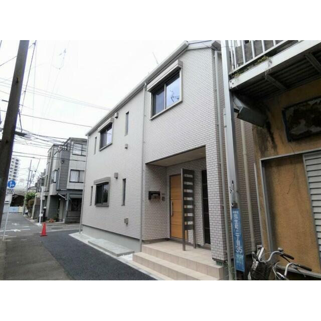 建物外観　落ち着いた雰囲気。