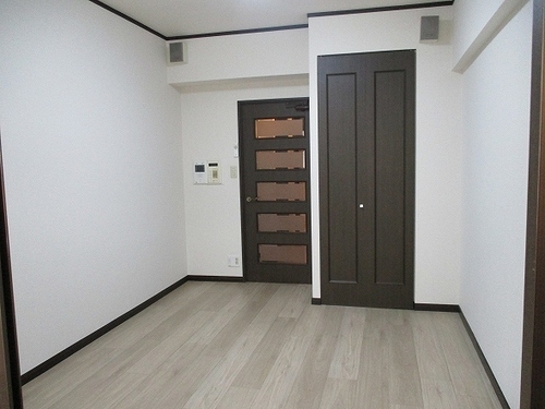 ライオンズマンション平尾第2の居間写真