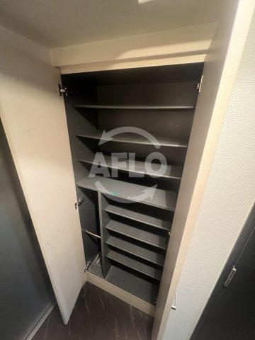 収納　LAV心斎橋WEST　シューズボックス