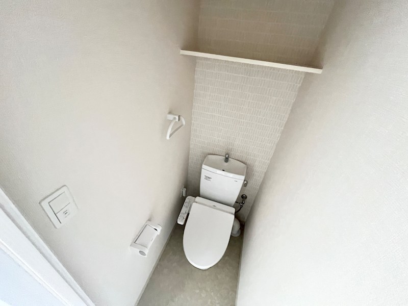 フォーリアライズ昭和南通2のトイレ写真