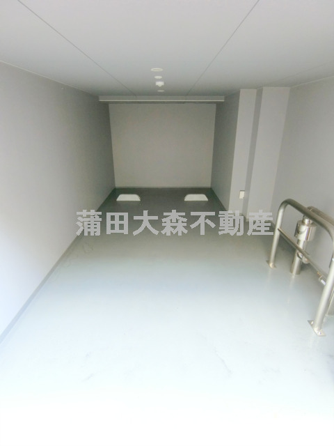 駐車場　敷地内平置き駐車場