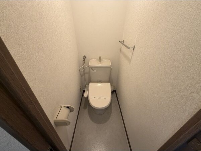 ＪＲ函館本線 発寒中央駅 徒歩5分 8階建 築30年のトイレ写真