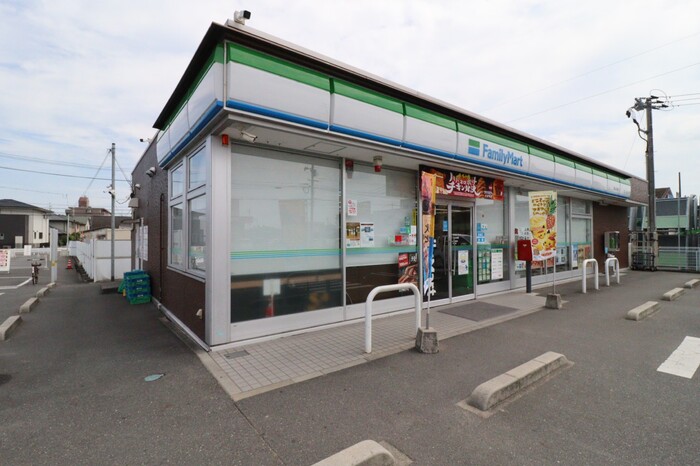 コンビニ　ファミリーマート岡山大福店（コンビニ）まで734m