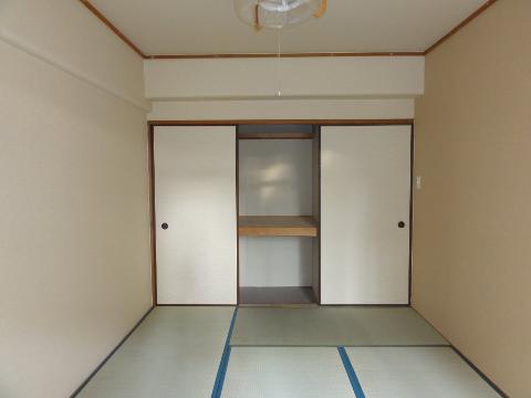 京阪宇治線 三室戸駅 徒歩10分 3階建 築37年の内装写真