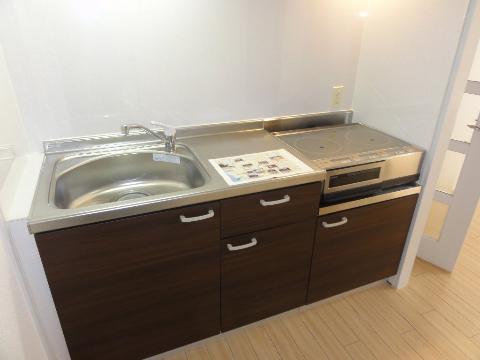 京阪宇治線 三室戸駅 徒歩10分 3階建 築37年のキッチン写真