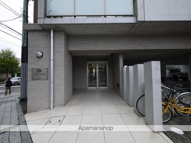 ヴィアーレ新寺の外観写真