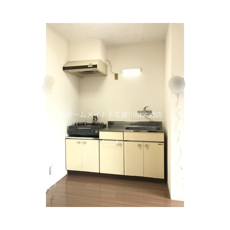 キッチン　同型別部屋