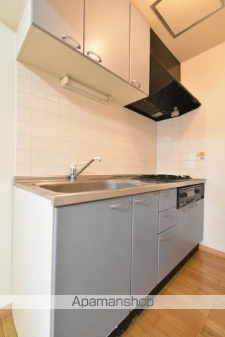 地下鉄東豊線 福住駅 徒歩8分 3階建 築24年のキッチン写真