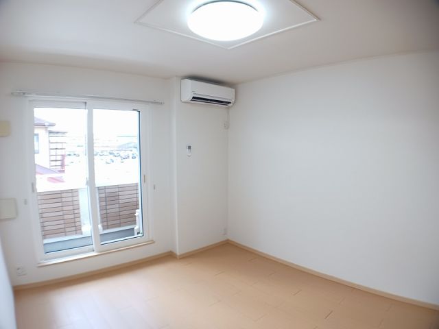 善紀ハイツII号館の居間写真
