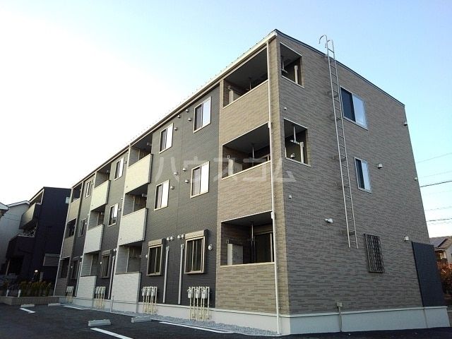 キャラ東海の外観写真