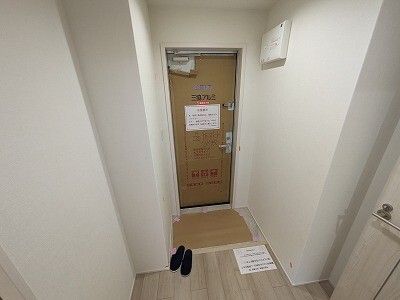 玄関　※室内は現況を優先します