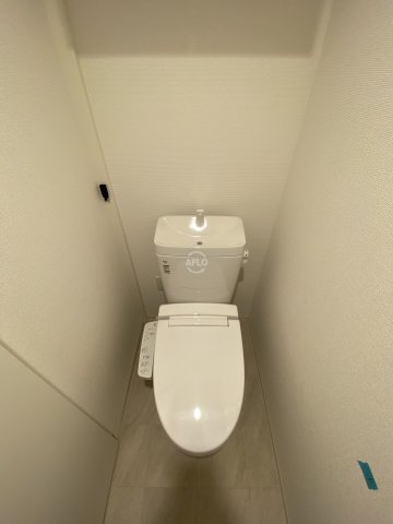 トイレ　セレニテ堺筋本町プリエ　ウォシュレット付き