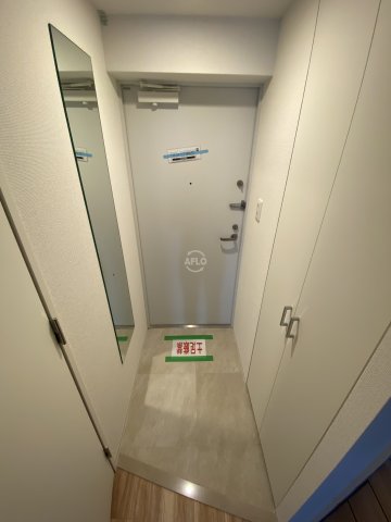 玄関　セレニテ堺筋本町プリエ　玄関