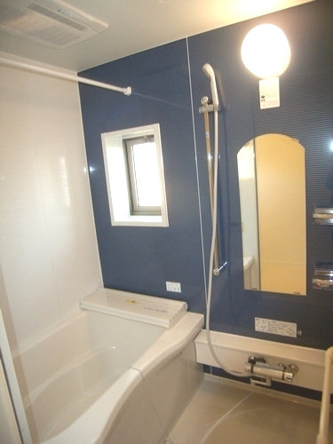 バス・シャワールーム　追い焚き給湯・浴室乾燥機