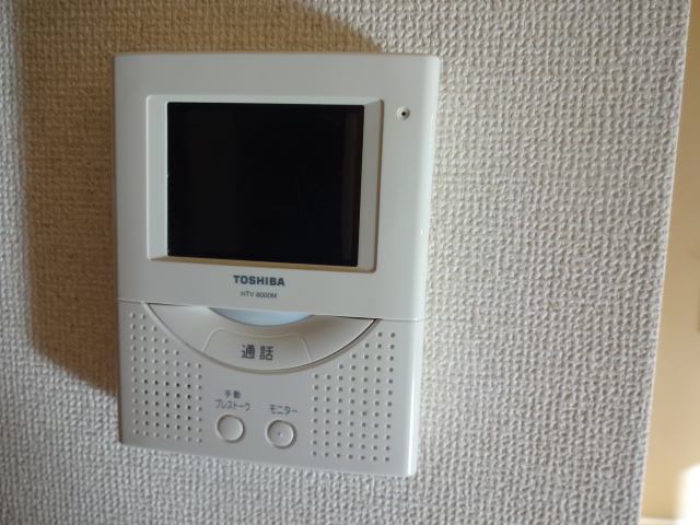 セキュリティ　モニター付きドアホンで安心♪