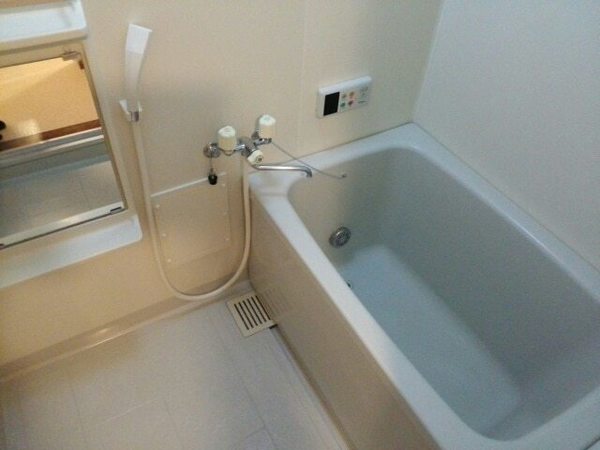 メゾンポピュレールの風呂写真