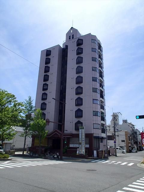 和歌山市新中通のマンションの建物外観