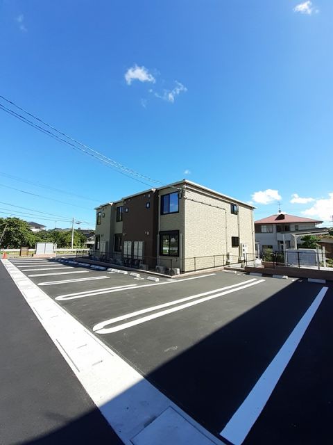 【下関市松屋東町のアパートの駐車場】