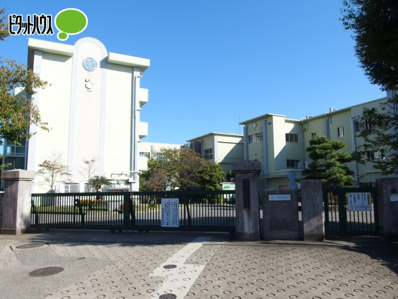 【Ｃａｓａ　Ｄｏｍａｎｉの小学校】