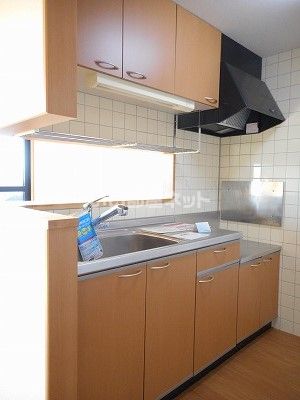 【安八郡安八町南今ケ渕のマンションのキッチン】