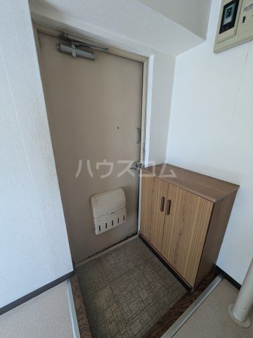 【取手市取手のマンションの玄関】