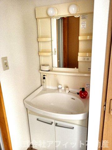 洗面設備　洗髪洗面化粧台