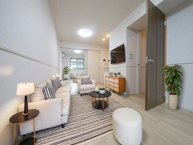 居室・リビング　CGで家具等を配置したもので家具等は含まれません