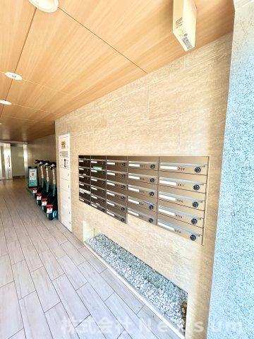 エントランス　建物の内部です