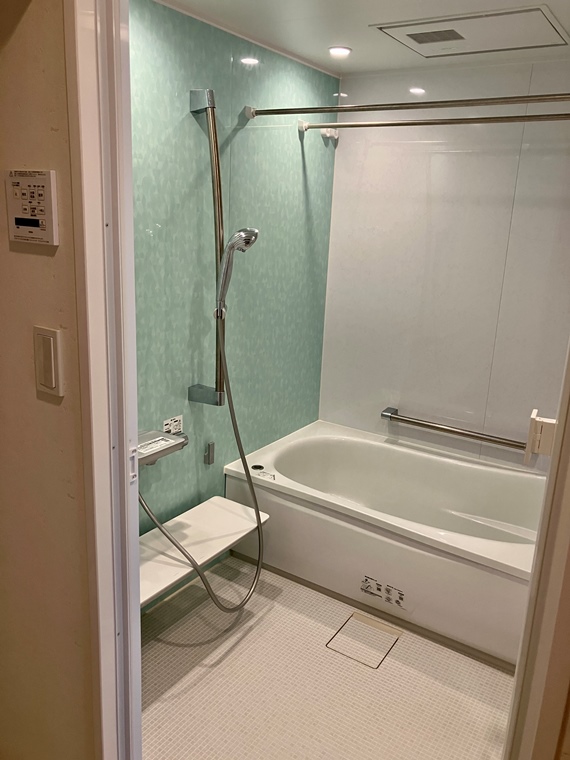 バス・シャワールーム