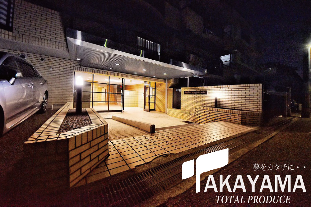 建物外観　夜の外観写真です。閑静な住宅街★