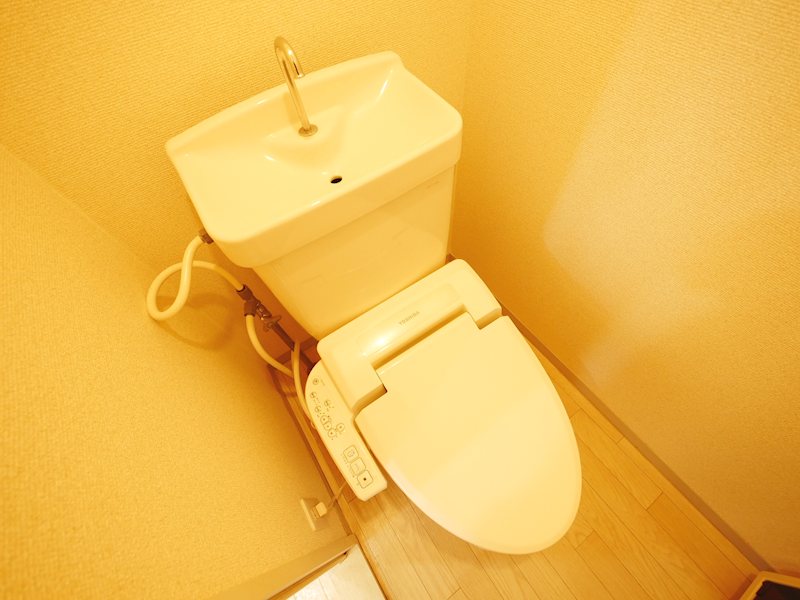 トイレ　ウォシュレット