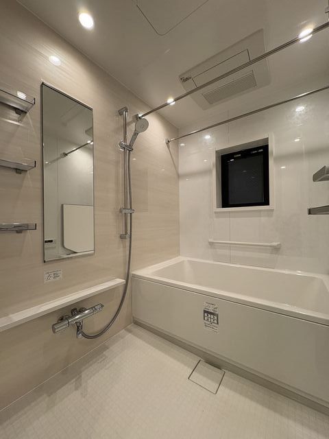 バス・シャワールーム　バス