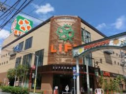 スーパー　ライフ西蒲田店（スーパー）まで217m