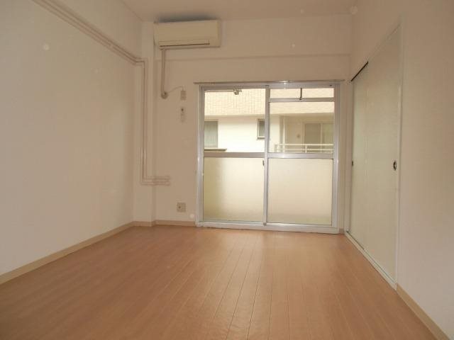 居室・リビング　部屋写真使用