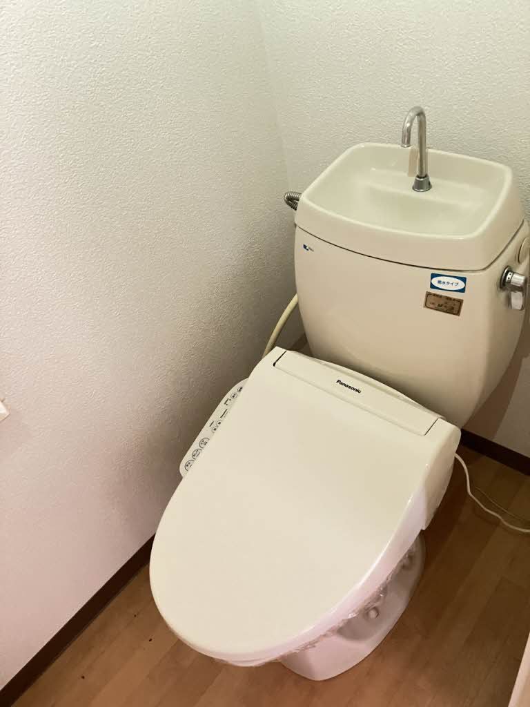 トイレ　トイレ