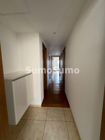 玄関　落ち着いた玄関です