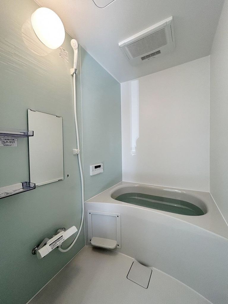 バス・シャワールーム　バスルーム