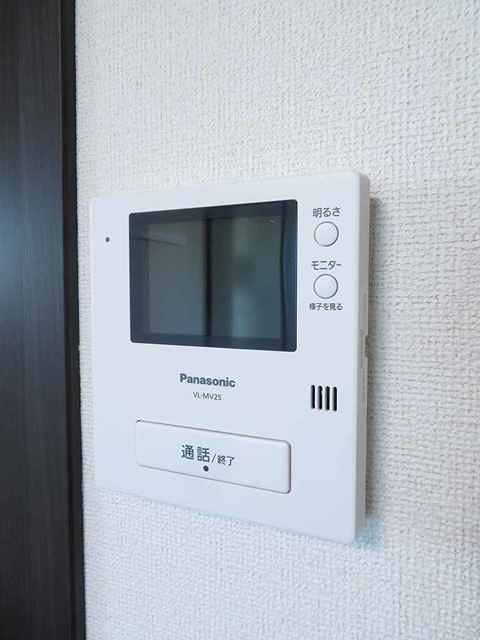 セキュリティ　来訪者の姿が確認できます。