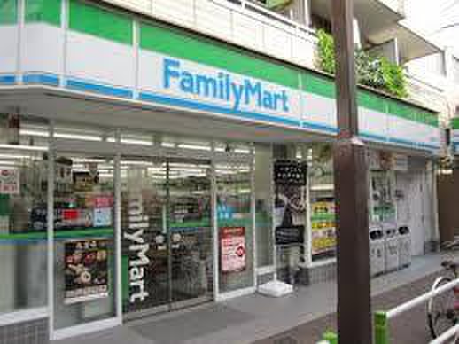 コンビニ　ファミリーマート（コンビニ）まで292m