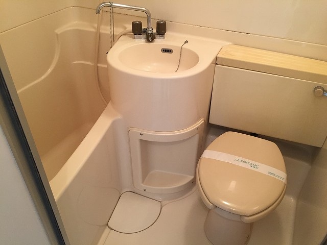 バス・シャワールーム　同物件別号室の写真です。