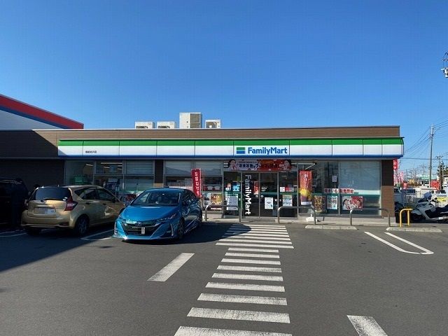 コンビニ　ファミリーマート 飯能岩沢店（コンビニ）まで600m