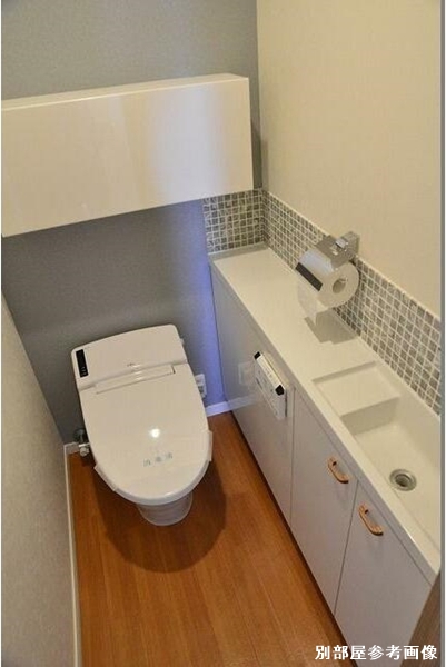 トイレ　嬉しい温水洗浄便座♪