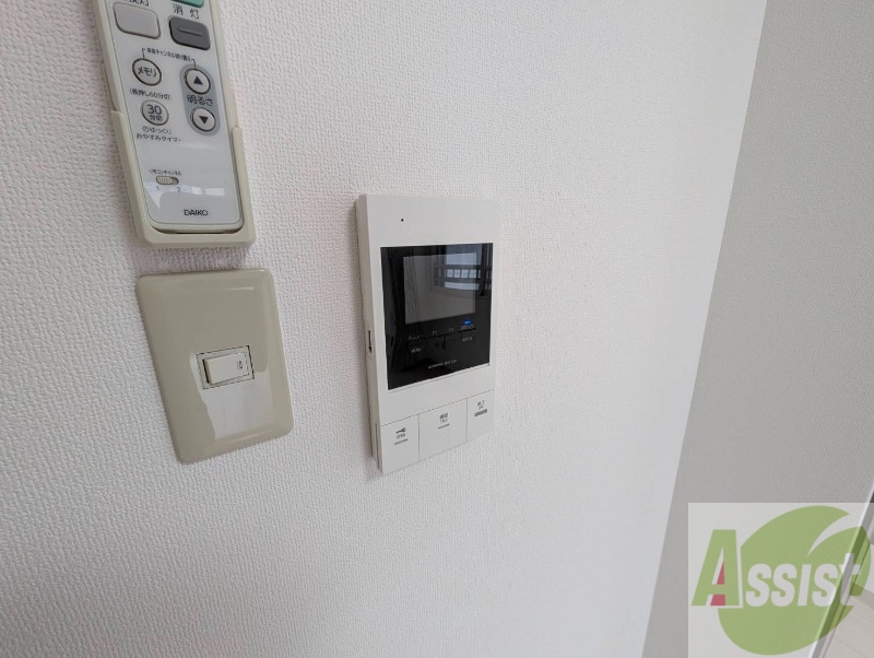 セキュリティ　ＴＶモニター付インターホンです。来客者の顔が見えるので安心！