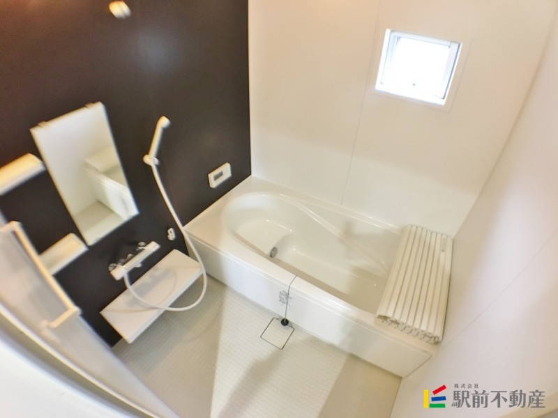 バス・シャワールーム　同タイプの写真です。