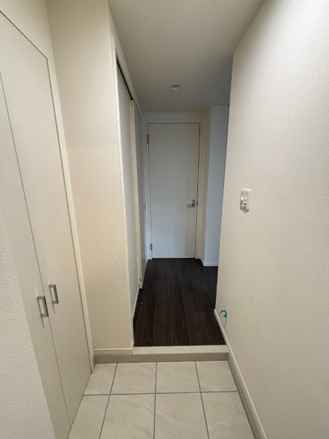 玄関　※同一間取り、他部屋