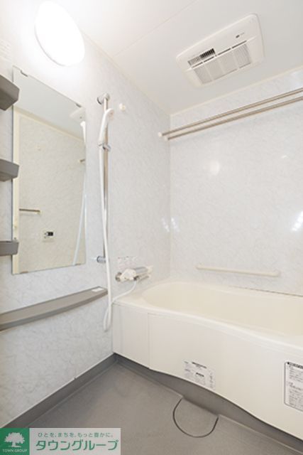 バス・シャワールーム　※写真は同タイプ住戸です。