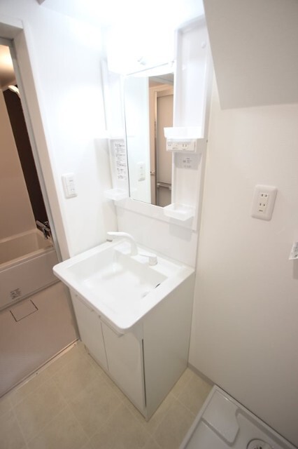 洗面設備　反転タイプ